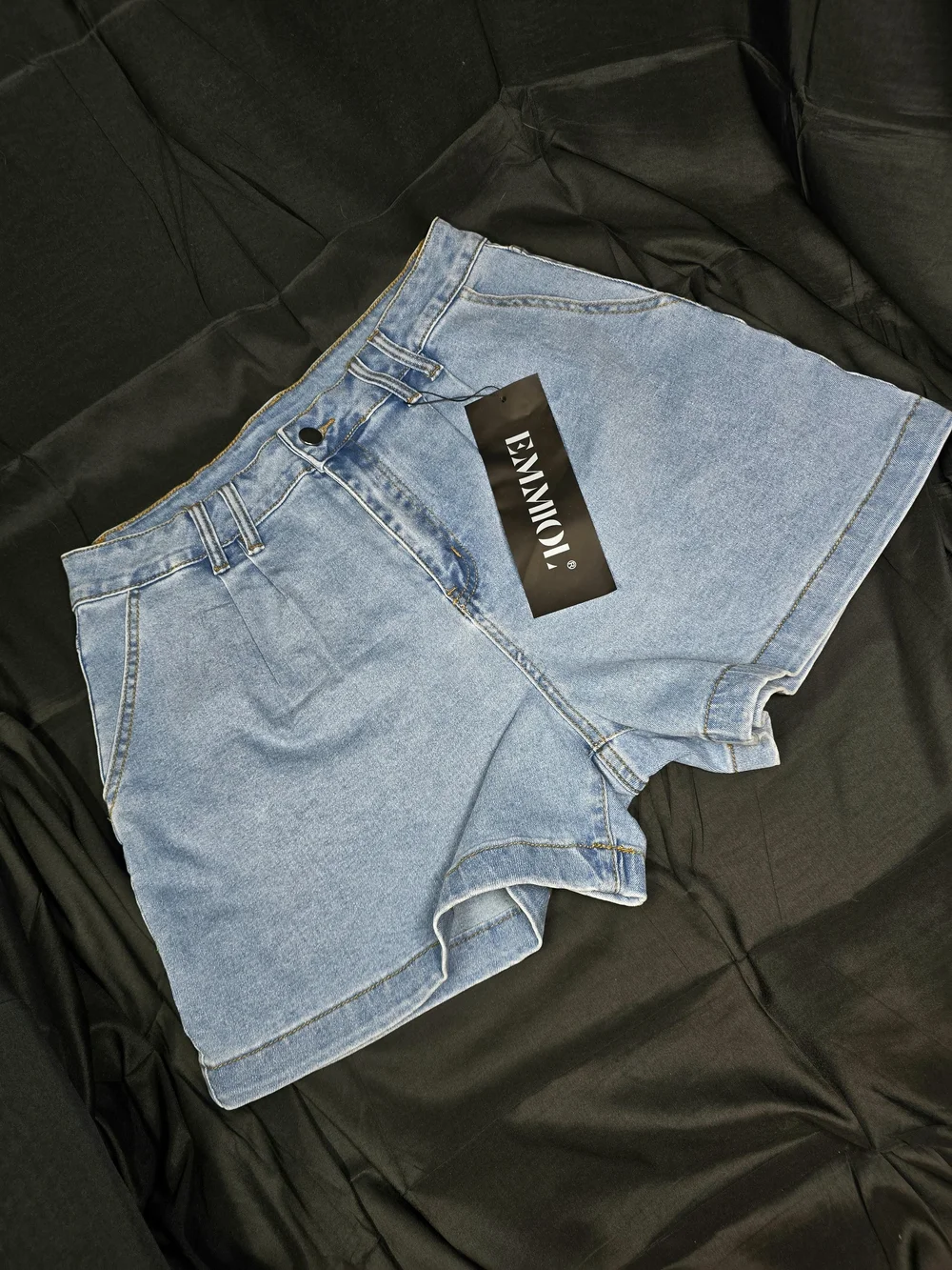 🔥VIRAL🔥 TIKTOK EMMIOL High-Waisted PLEATED DENIM SHORTS / NWT🏷 Sz 8 (Large)